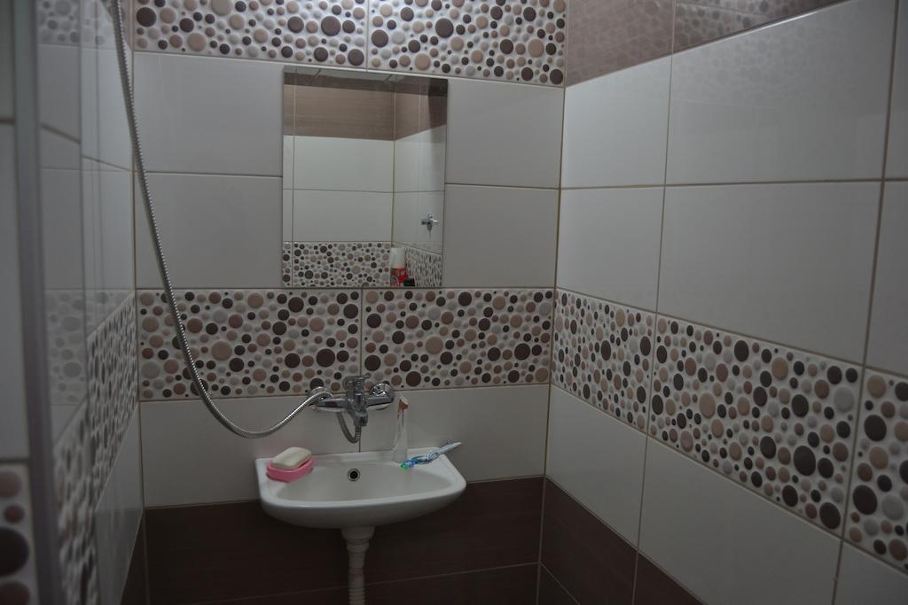 Hostel Valentin 2 Скопье Экстерьер фото